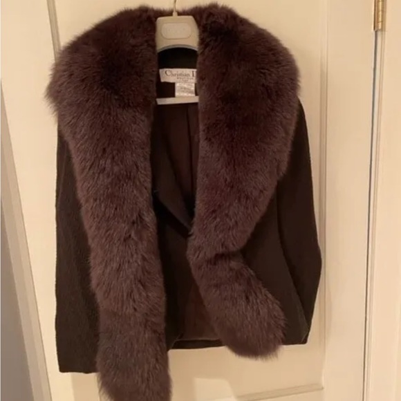You are looking at a brown coat jacket with fox fur by Christian Dior size 6 - Picture 2 of 10